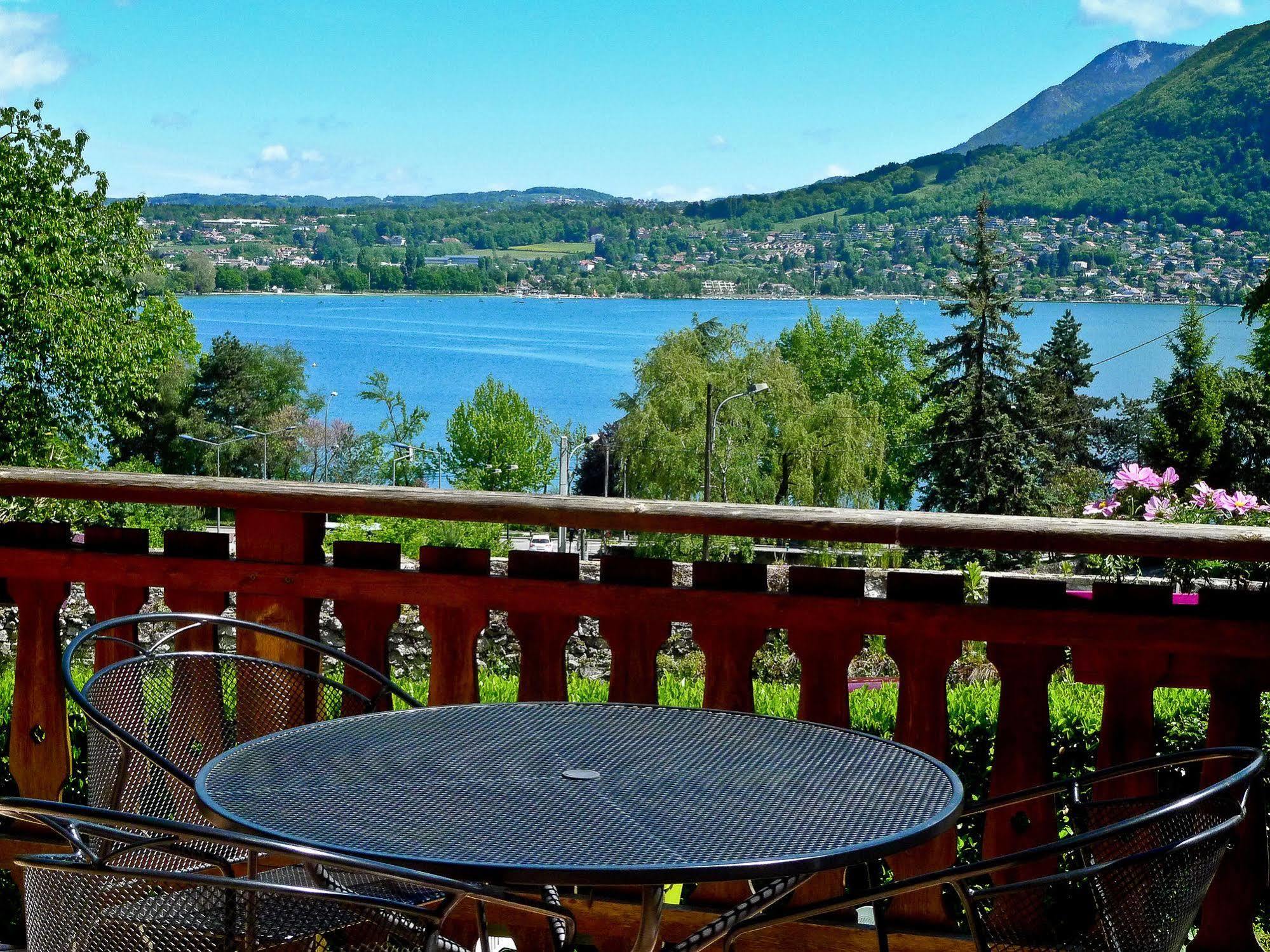 Hotel Des Marquisats Annecy Exterior photo